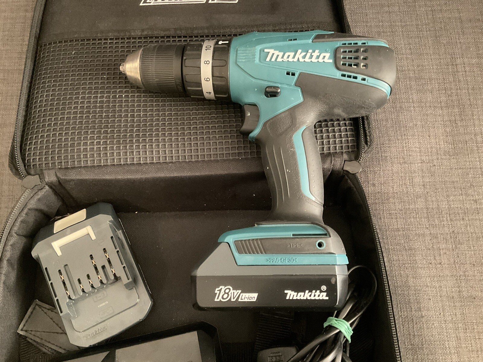 Makita Hammer Drill Cordless 18 Volt HP457D With Case eBay