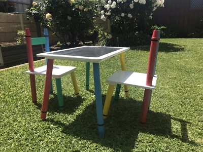 gumtree kids table and chairs