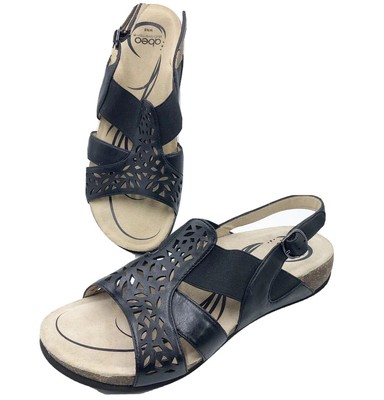 walking company sandals