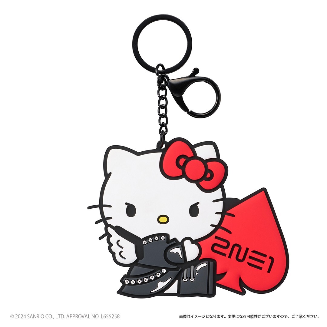 2NE1 X HELLO KITTY パーカー x アクリルキーホルダー - アイドル