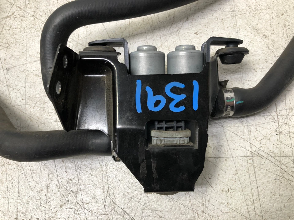 Manguera de agua refrigerante motor 14-18 BMW X5 X6 F15 F16 3,0 L N55 1391 OEM Foto 4 de 4