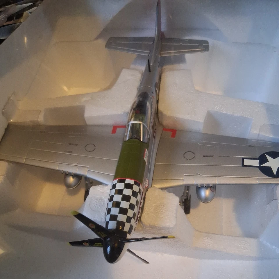 Franklin Mint Armour P-51D Mustang "BIG DICK" B11E382 Ltd Edition Auto 1/48 New - Image 2 of 3