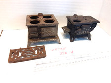 Vintage Queen Home, Cast Iron Miniature Stoves Oven Salesman Samples.. READ