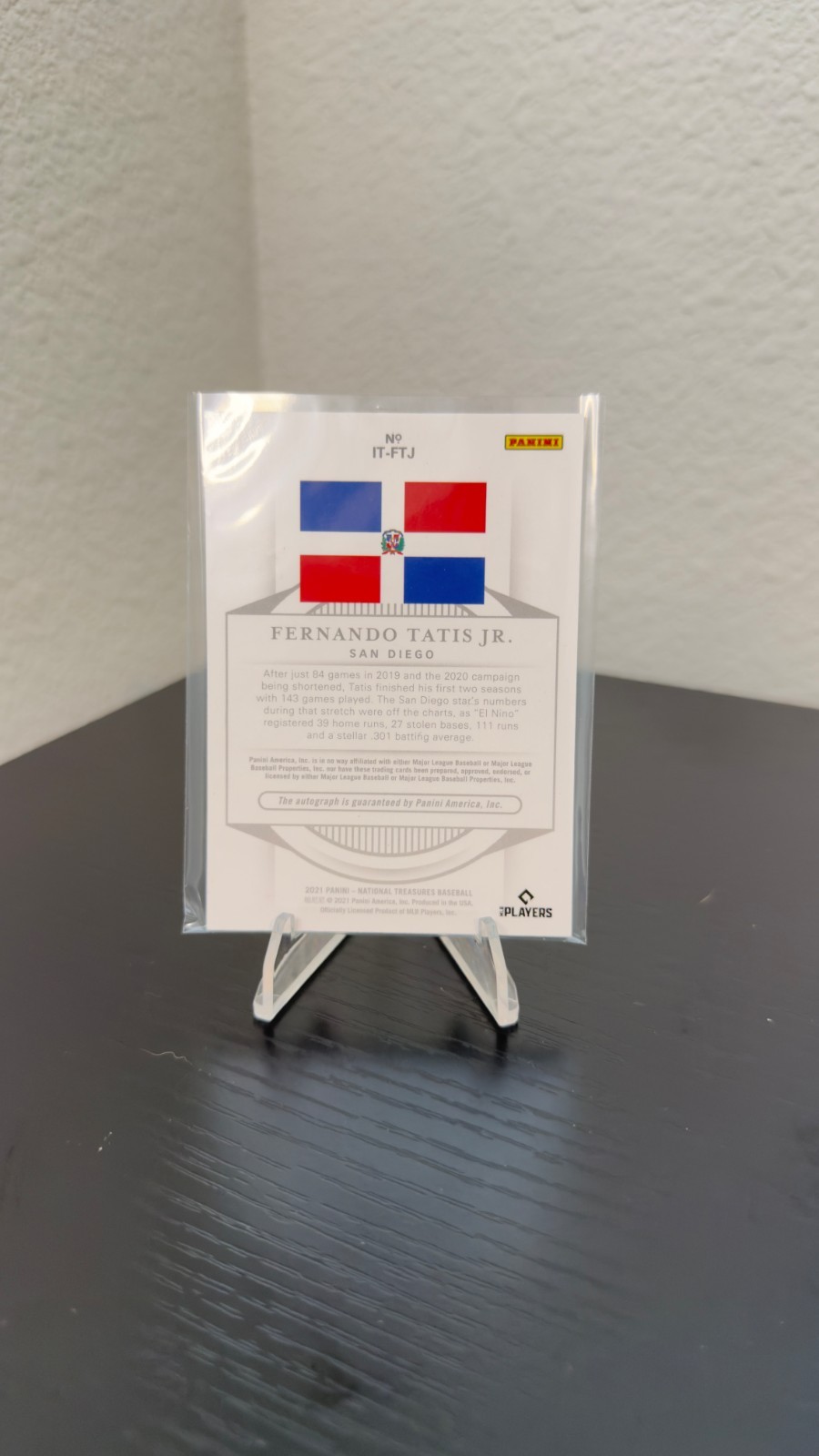 2021 Panini National Treasures Fernando Tatis Jr. Auto /99 view 2