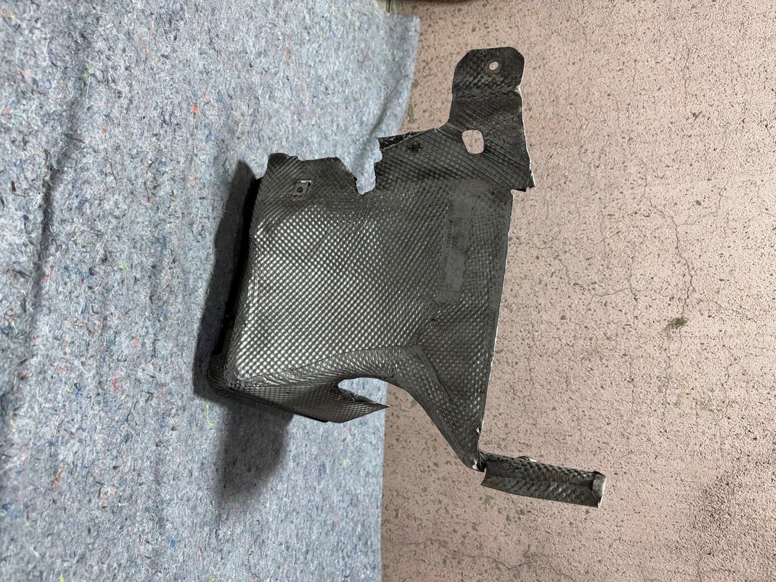 LAMBORGHINI GALLARDO LP560-4 OEM RH RIGHT EXHAUST INSULATION 400825646