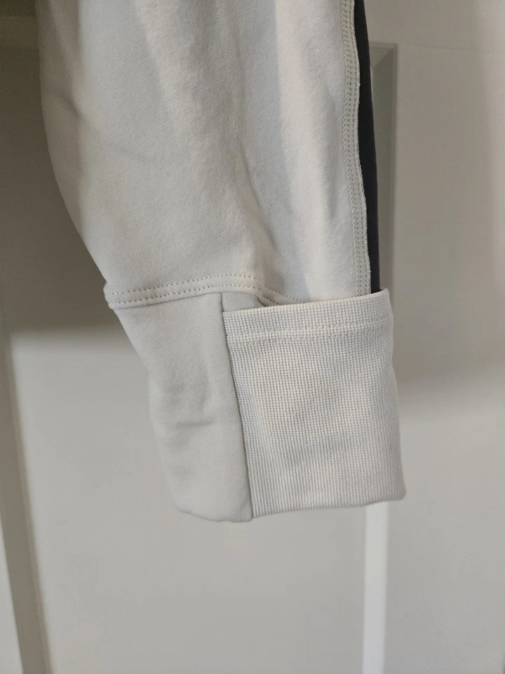 Camisa capa base Arc’teryx para mujer talla grande blanca gris  Foto 3 de 4