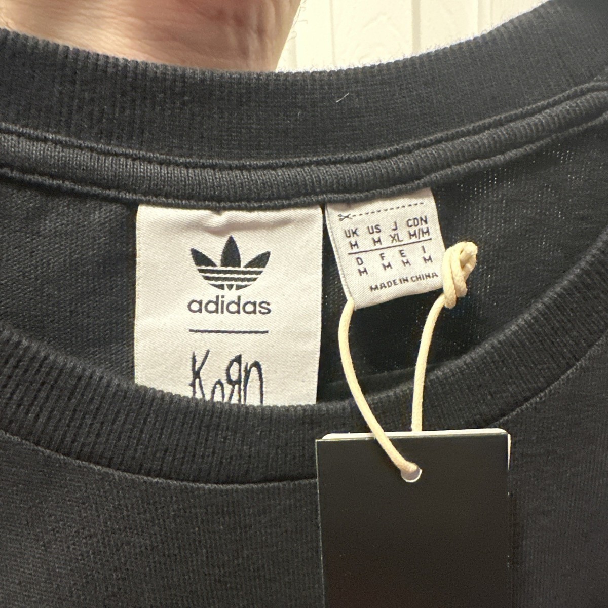 adidas korn LONGSLEEVE 新品　未使用　XLサイズ KORN X ADIDAS Long Sleeve T-Shirt – Brookline Guitar