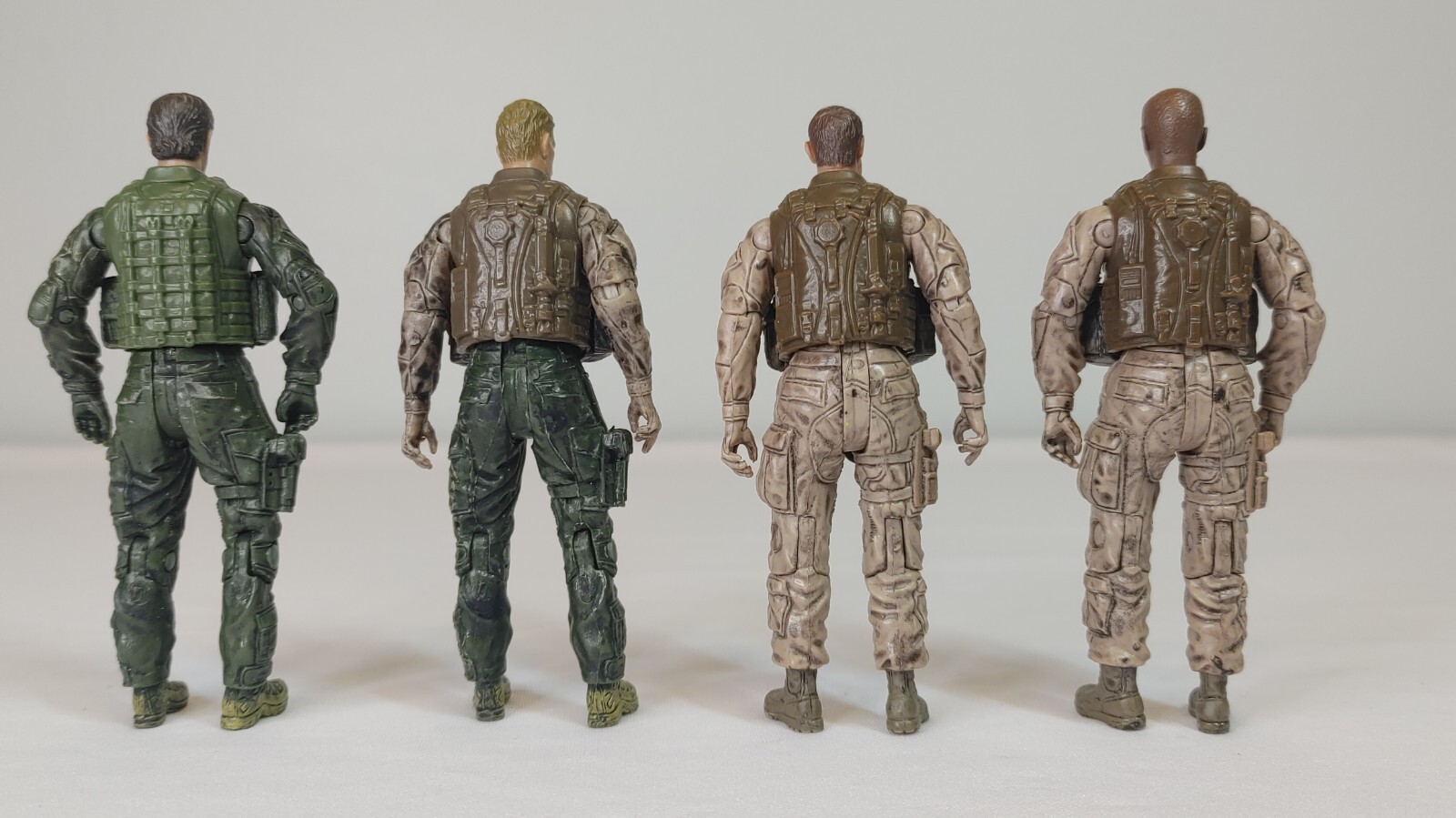 Lot of 4 Blue Box Toys BBi Elite Force 1:18 scale Soldier Figures 3.75" Military