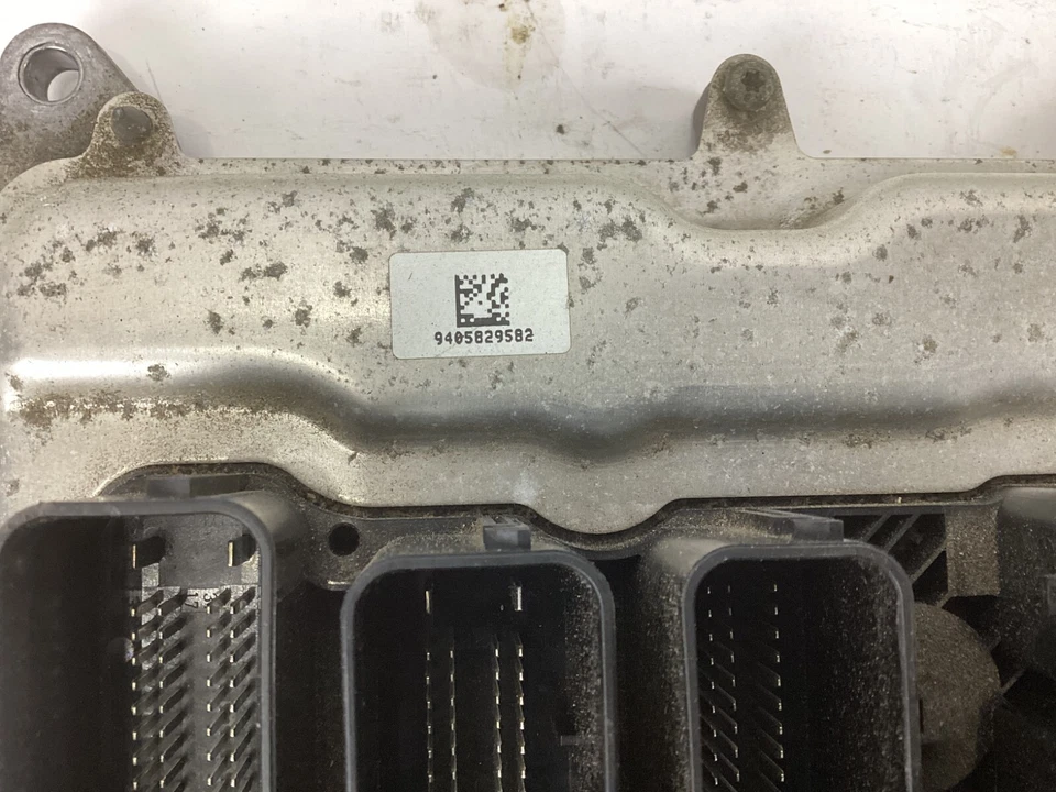 BMW 320i F30 xDrive 2012-2015 módulo de control del motor 2,0 L 8626171 OEM. Foto 3 de 4