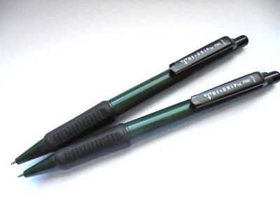 2 Stück Sanford Kugelschreiber (TRI GRIP)  grün  (siehe Bild)