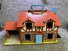 Vintage Fisher Price Little People Play Family House 952 Brown Tudor 1980 (1592)