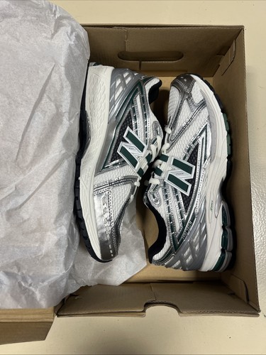 New Balance 1906R “Silver Nightwatch Green” Colorway Size 8.5 M1906REU - Picture 7 of 8