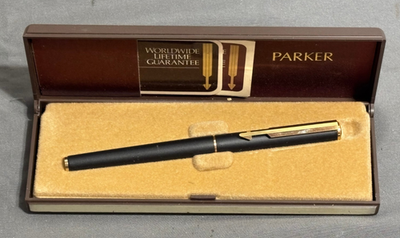 #ad 1980s Vintage SLIM Parker England FOUNTAIN PEN Gold nib Case MATTE BLACK $39.99