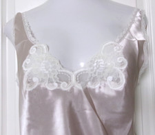 Shadowline Rochelle Satin cami adjustable straps Style 22075 Size 2X Taupe