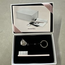 PANDORA Jewelry Collectors Cleaning Kit Brush Gift Set Heart Key Chain Ring