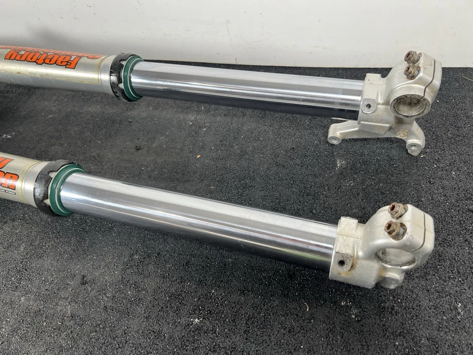 Horquillas de suspensión de amortiguador delantero Ktm 350 Sxf 2011 48 mm cartucho abierto árboles triples Foto 2 de 4