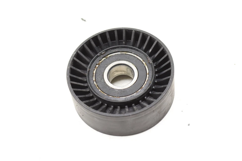 2000 BMW 323CI - Alternator BELT Pulley 1748131 - Image 2 of 4