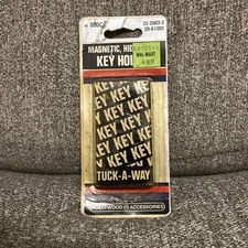 Hollywood Accessories Magnetic Hiding Key Holder Vintage New Old Stock 800C