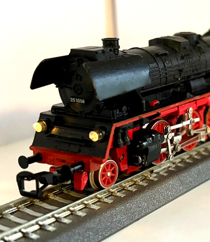 BR 23 1056 der DR Front mit Tillig Kupplung Spur TT Lok/Tender Lichtfunktion | Condition: Gebraucht