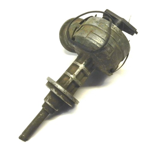 1961-63 MOPAR CHRYSLER USED 300 383 V8 DISTRIBUTOR CORE DELCOREMY#2095836 USED 