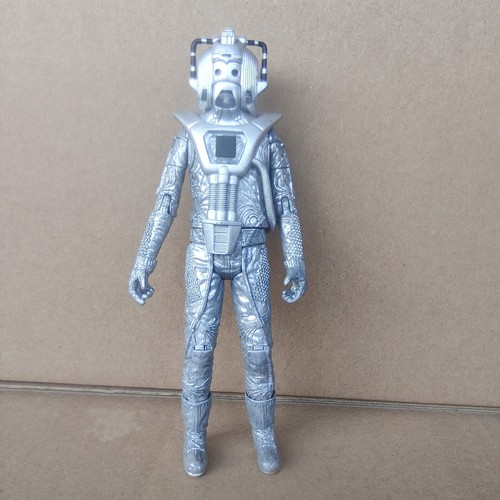 DOCTOR WHO ACTION FIGURE- Cyberman ~ 5.5" old loose #K7 - Picture 3 of 12