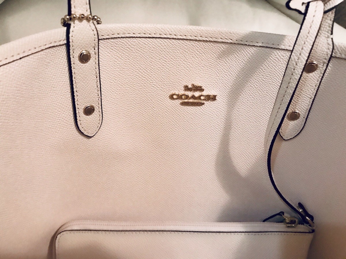 Coach F36658 Signature Canvas Reversible City Tote Chalk/ Khaki +