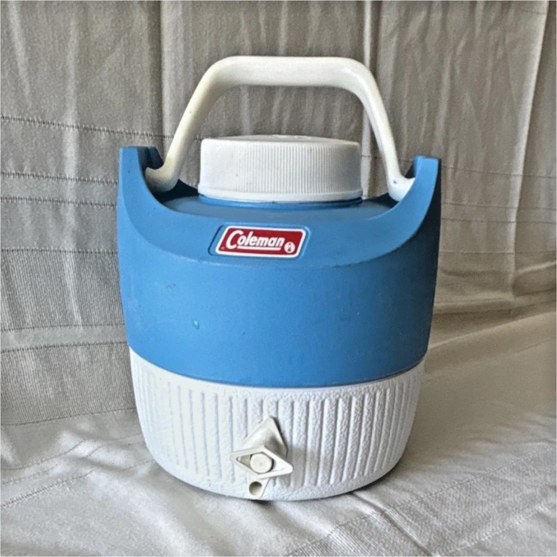 VINTAGE Coleman Blue & White Plastic Water Jug Cooler Drink Dispenser Camping