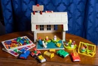 Vintage Fisher Price Little People 1970sPlay Family School House incomplete