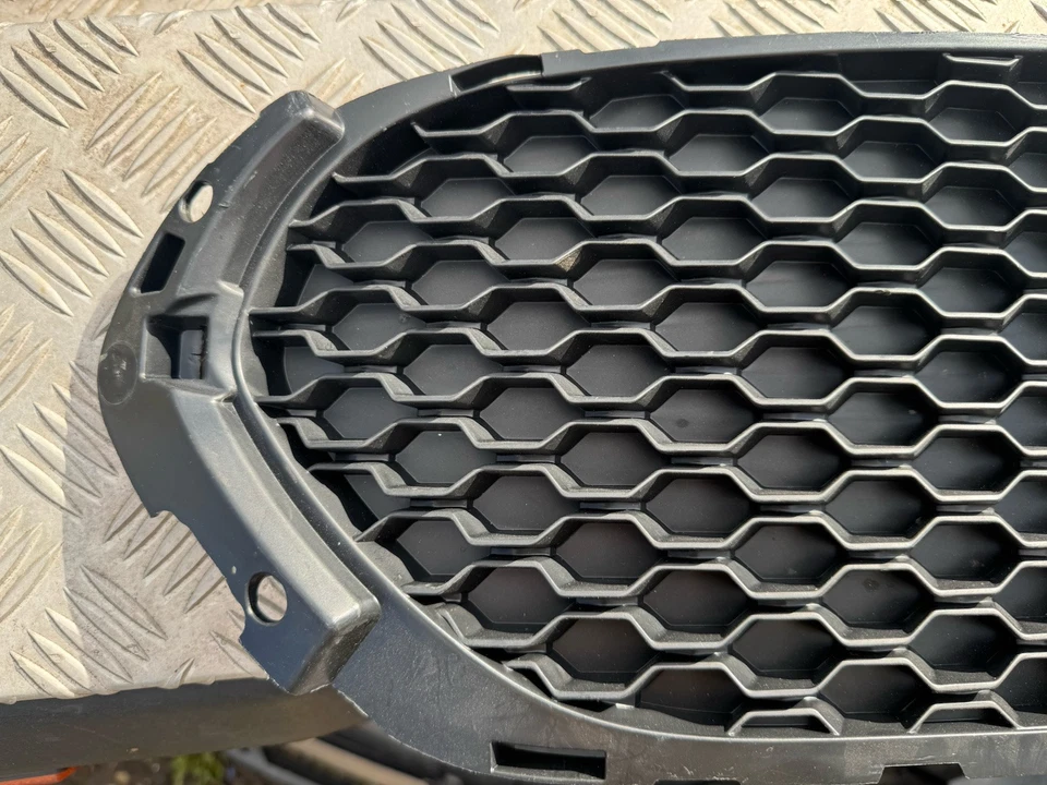 GENUINE Jaguar F-Pace R Sport Nearside Front Bumper Trim HK8M-8B290 2016 - 2020 - Image 4 of 4