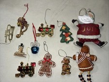 lot of 10 vintage christmas tree ornaments 1990s Gingerbread, Santa, Music, Joy