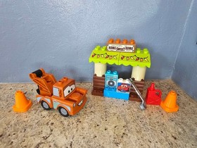 Retired 2017-LEGO Duplo-10856 Tow Mater's Shed --Disney-Pixar Cars-100% Complete