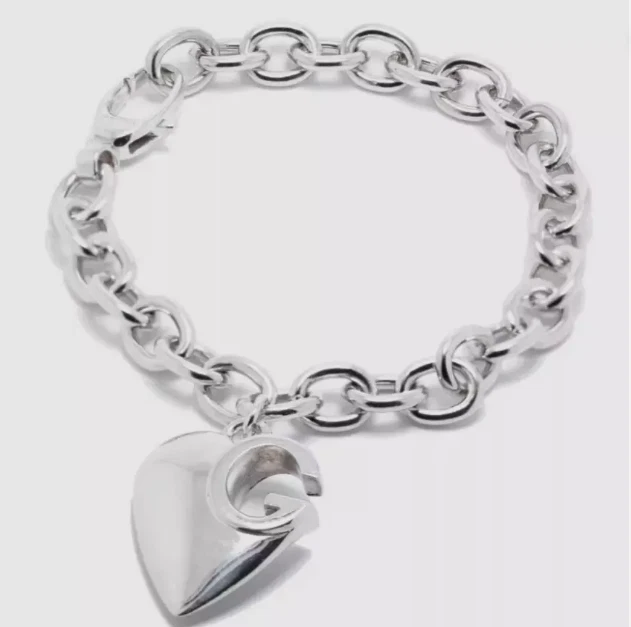 Bracelet Gucci femme en argent sterling découpé coeur G taille 7   Neuf avec étiquette !