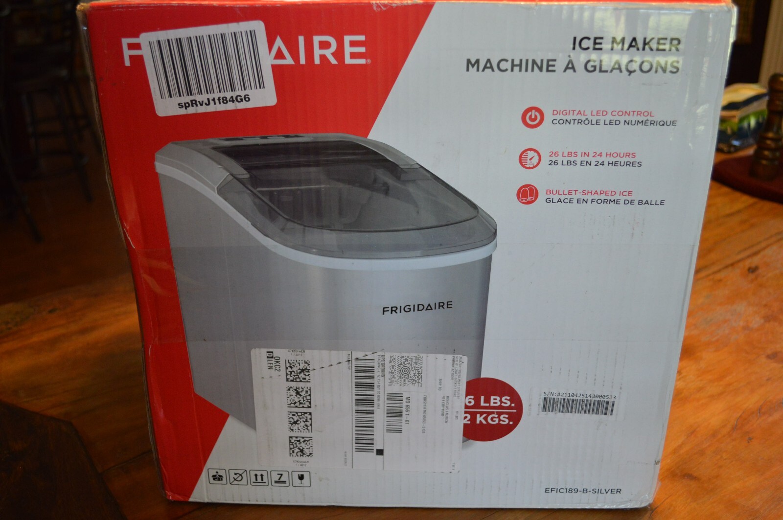 Frigidaire Portable Ice Maker 26 Lbs,Bullet Shaped Cubes,EFIC189,Used Once,Mint-image