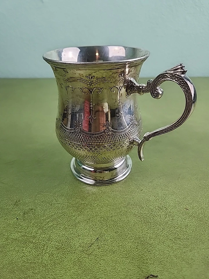 Taza Towle William Adams con mango plateado con patas 5" Foto 2 de 4