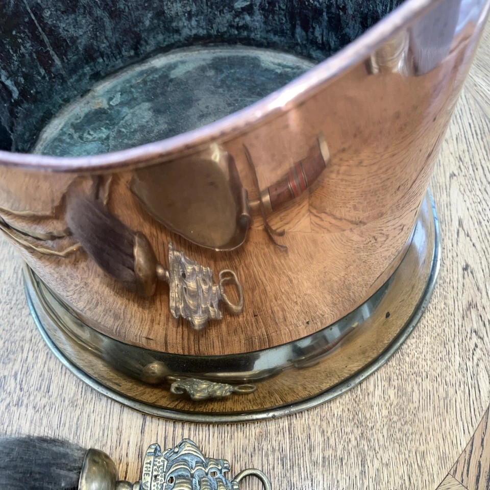 Antique Copper & Brass Coal / Log Scuttle. With Extras All In Excellent Cond - Image 4 of 4