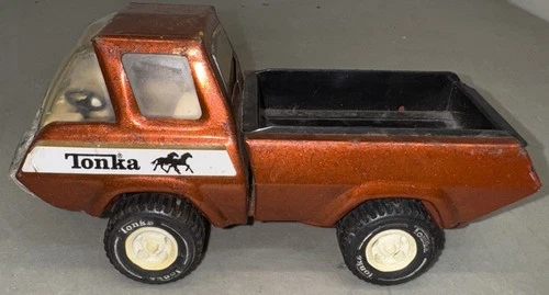 Tonka 8.5" Pressed Steel Pickup with Horse Mustang Stable Graphics Burnt Orange