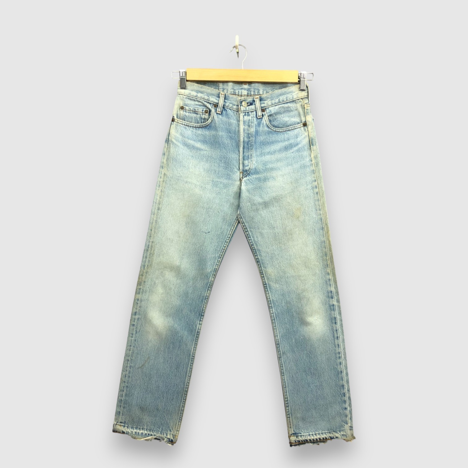 Vintage 80s Levi's 501 Light Wash Jeans Women's Dirty Fly Button Denim W28 L30
