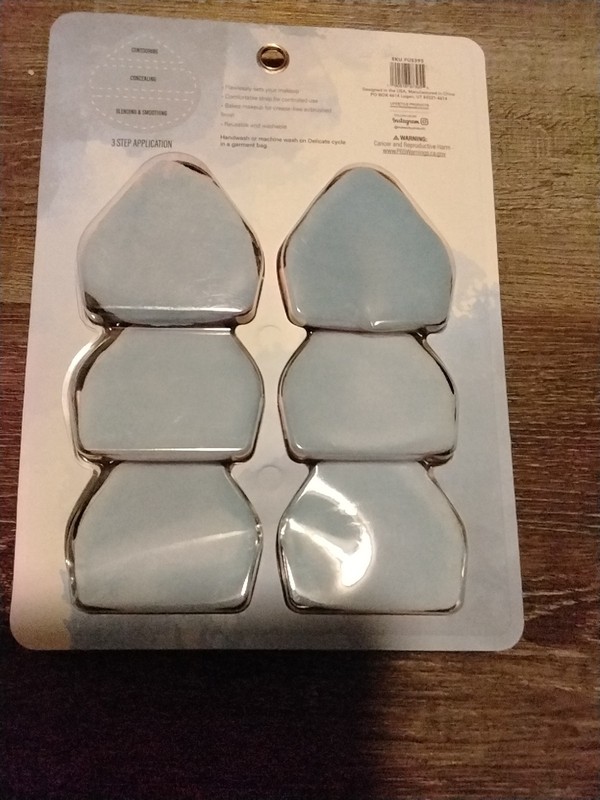 9pc Powder Puffs 2 Sizes To Suit All Your Make-up Needs Includes 6 Full 3 Mini