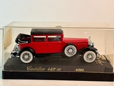 Solido #4085, 1931 Cadillac Model 452 Landaulet Sedan, Red