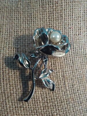 Flower Brooch Vintage Brooches For Sale On Vintage Silver Tone
