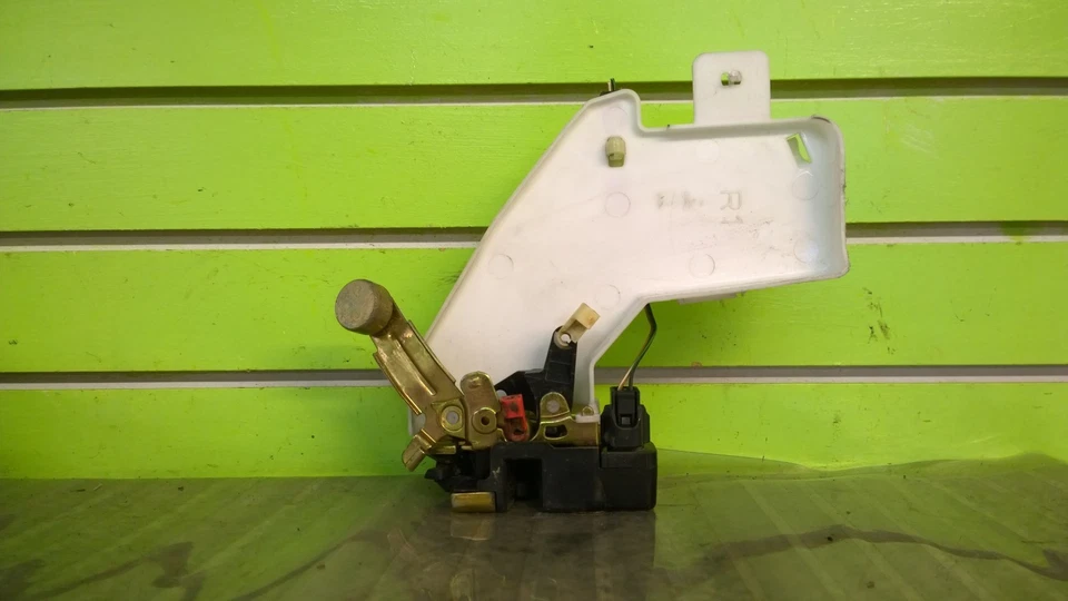 03 04 05 06 07 PESTILLO CERRADURA PUERTA DELANTERA DERECHA JEEP LIBERTY SPORT OEM 1340-11 Foto 2 de 2