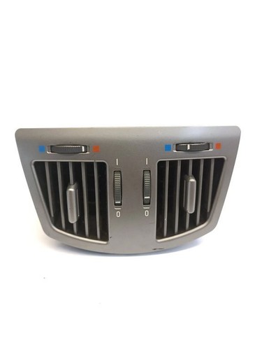 BMW 7 E65 E66 2005 Hintere Luftauslassgitter 8385257 ARB17356