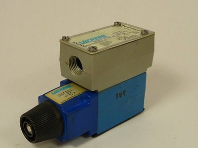 Vickers Directional Control Valve DG4V32AMWB40 USED