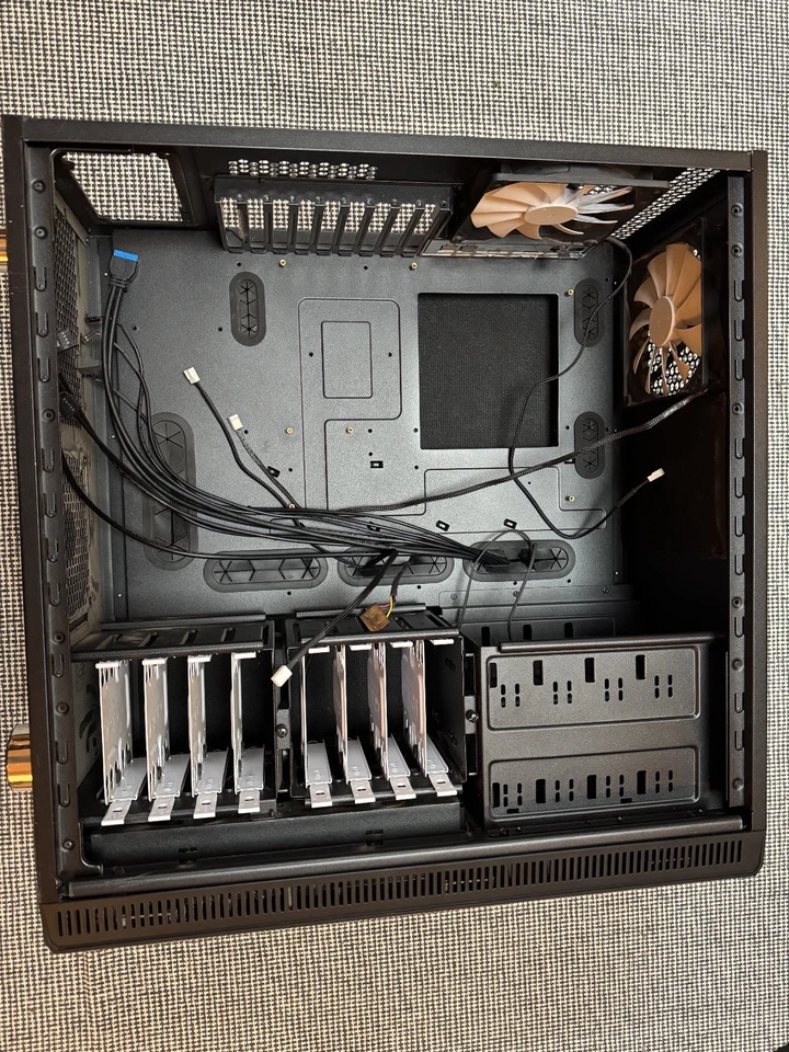 Fractal Design Define XL R2 - Full Tower Case - 4 Case Fans. ATX - Image 2 of 4