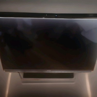 Grundig Fernseher 55''Zoller UHD HDR10+ Dolby Vision Smart Android TV, 2 Jahre Ge