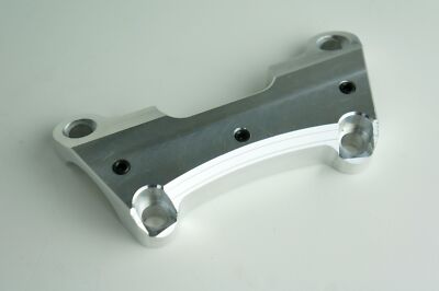 One 1 Piece Super Handlebar Clamp Top Riser w/ Setscrews 1.25'' Harley FLTR 15-20
