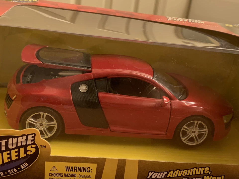 Coche de coleccionista fundido a presión rojo Maisto 2010 AUDI R8 escala 1:24 EDICIÓN ESPECIAL Foto 3 de 4