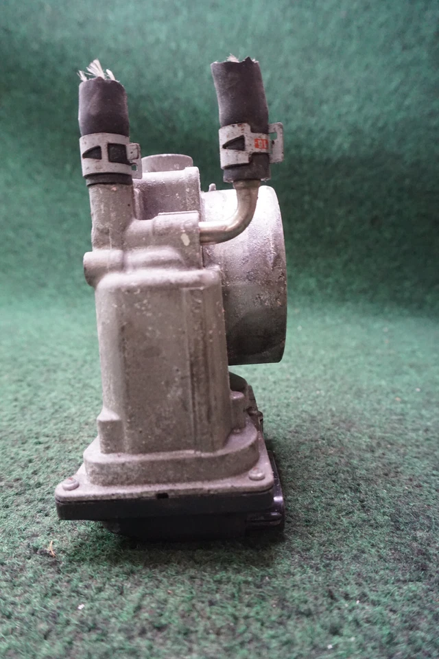 Toyota Avalon 2006 3,5 L carrocería del acelerador OEM 220300P050 86.078 millas Foto 4 de 4