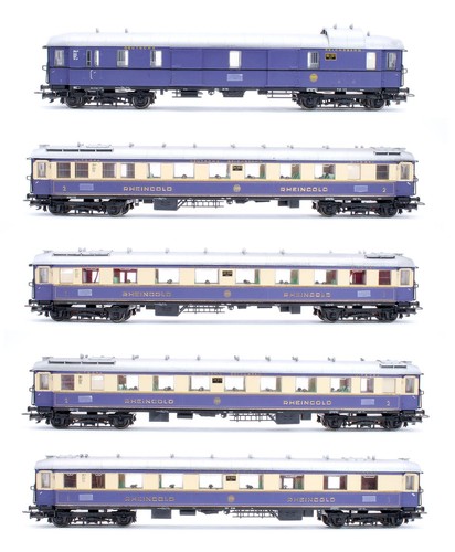 LILIPUT "HO" SPUR 820 5ER SET RHEINGOLD MITROPA 90201/1./2. KLASSE REISEZUGWAGEN | Condition: Used