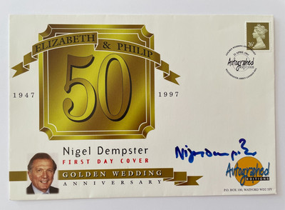 Nigel Dempster - Klatschkolumnist - original handsigniertes Autogramm